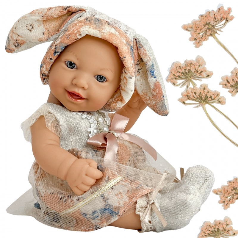2-WOOPIE ROYAL Lalka Bobas Vintage 24 cm w Sukience i Czapeczce Króliczka-2