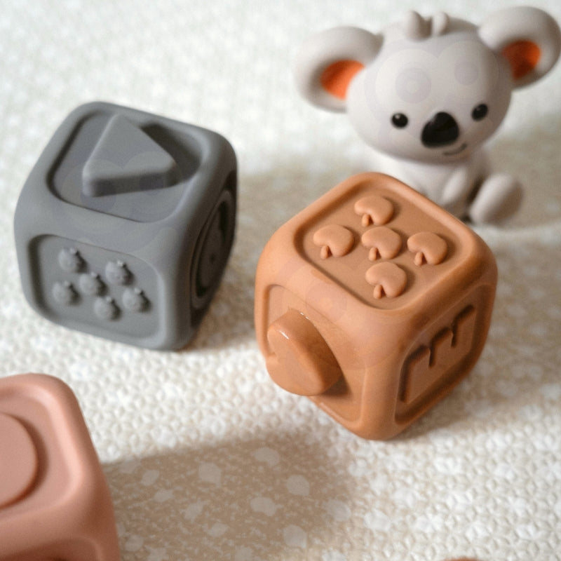 Zabawki rozwijające motorykę małą u małych dzieci