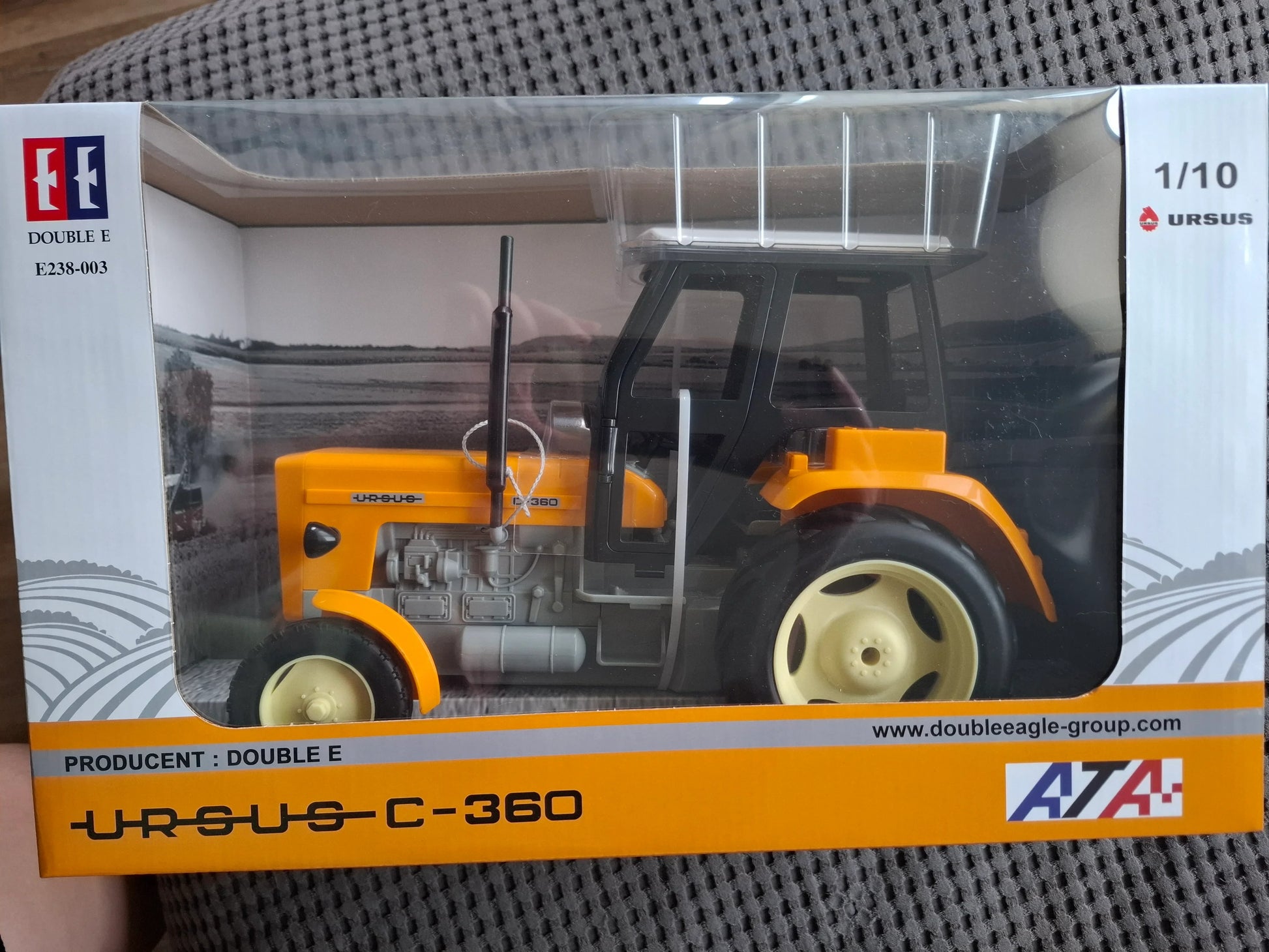 ATA Traktor manualny Ursus C-360 Double Eagle żółty - zabawki-dla-dziewczynki