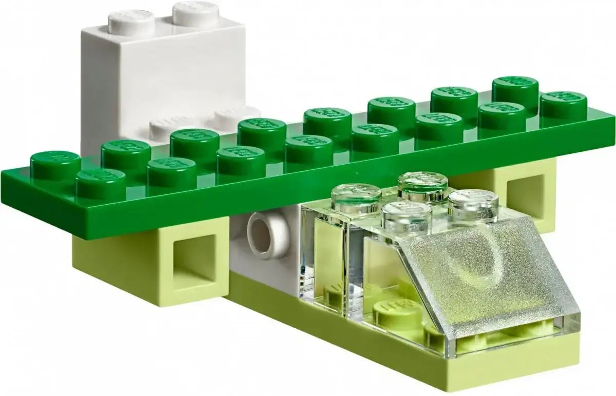 Klocki konstrukcyjne LEGO w zielono-białych kolorach, zabawka kreatywna dla dzieci