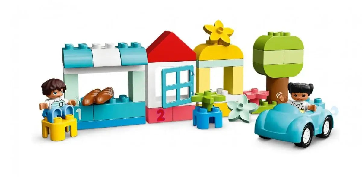 Kolorowe klocki LEGO DUPLO z samochodzikiem i figurkami - zabawki-dla-dziewczynki