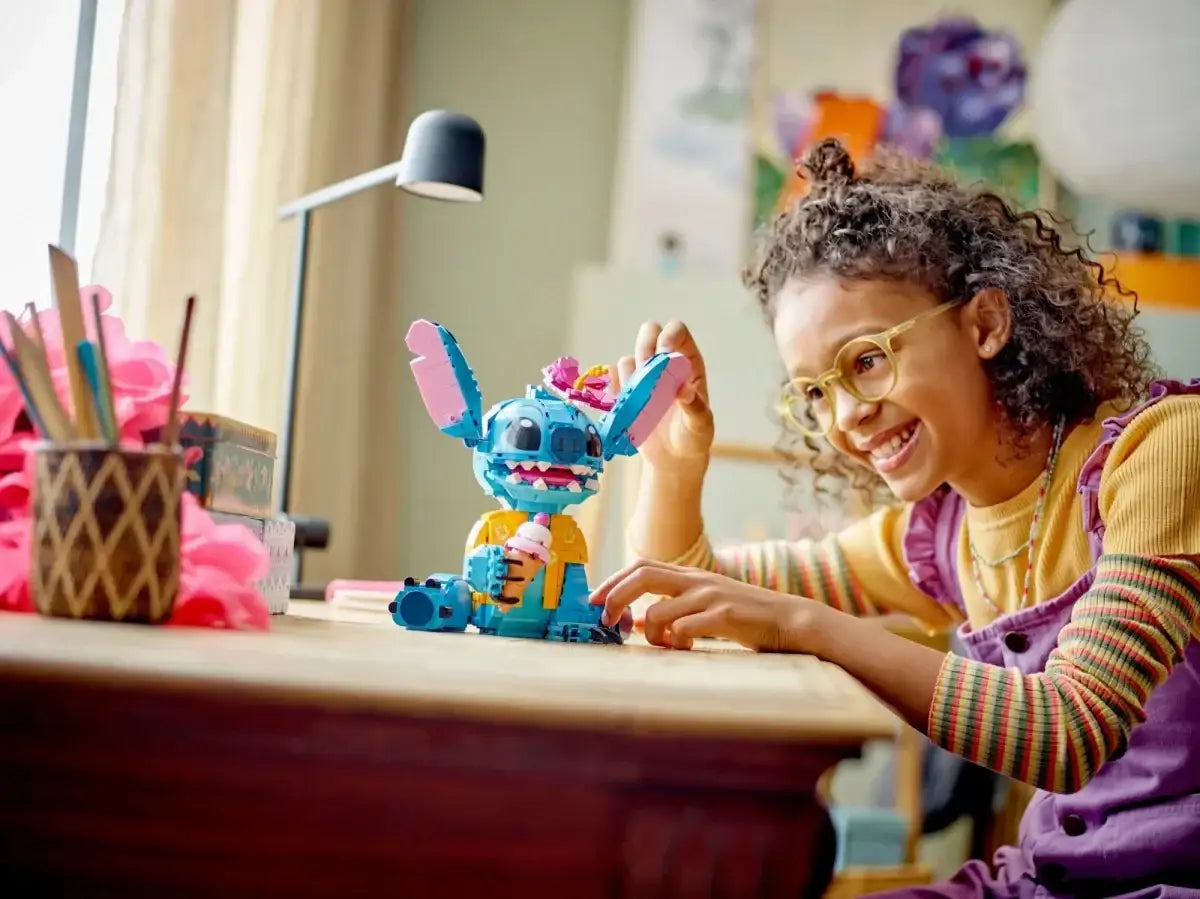 LEGO Disney 43249 Stitch figurka do budowania z 730 elementów - zabawki-dla-dziewczynki