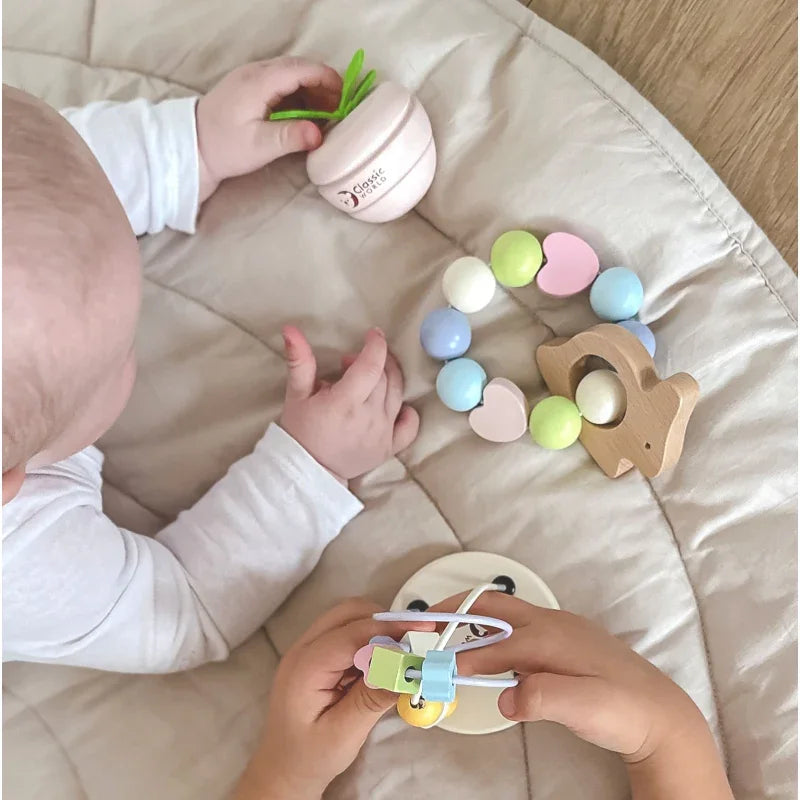 CLASSIC WORLD Pastelowy Zestaw Motoryczny dla Niemowląt Box Pierwsze Zabawki od Urodzenia - zabawki-dla-dziewczynki