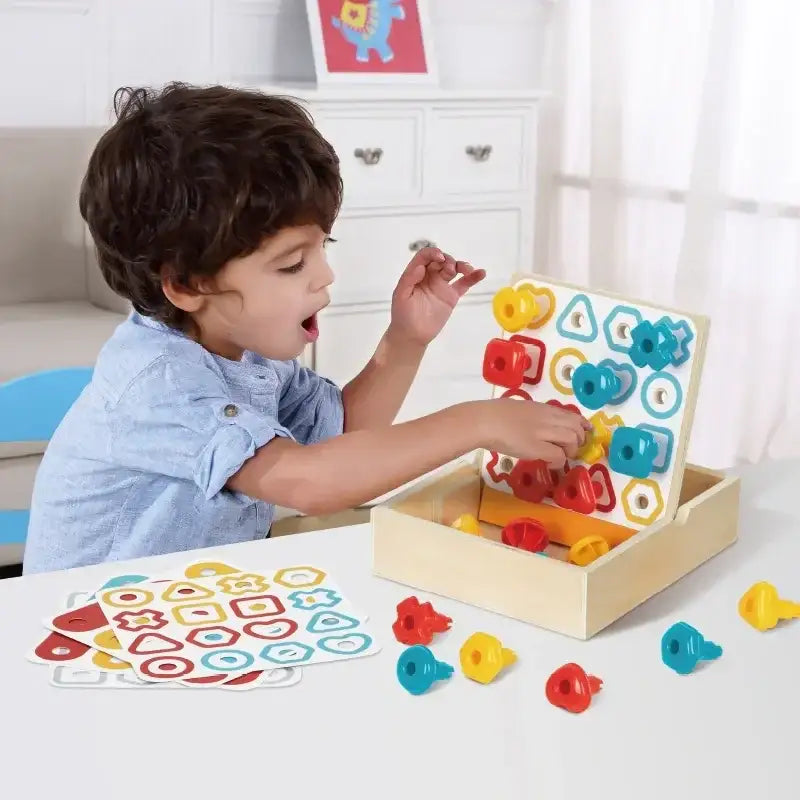 Sensoryczne pudełko TOOKY TOY XXL edukacyjne 7w1 Montessori 19-21 mies - zabawki-dla-dziewczynki