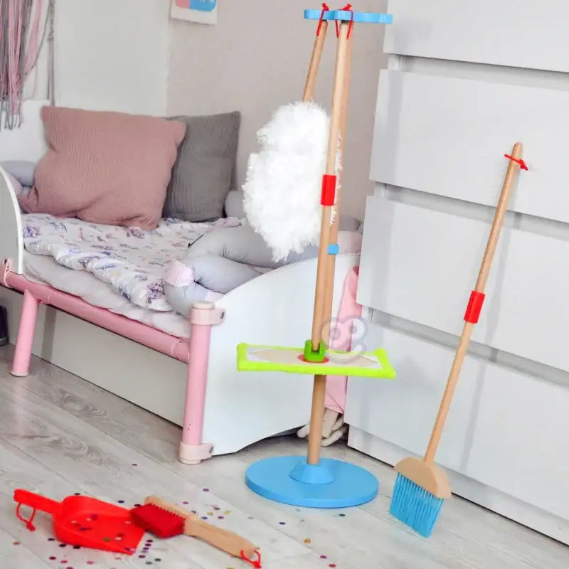 Drewniana zabawka TOOKY TOY zestaw do sprzątania - zabawki-dla-dziewczynki