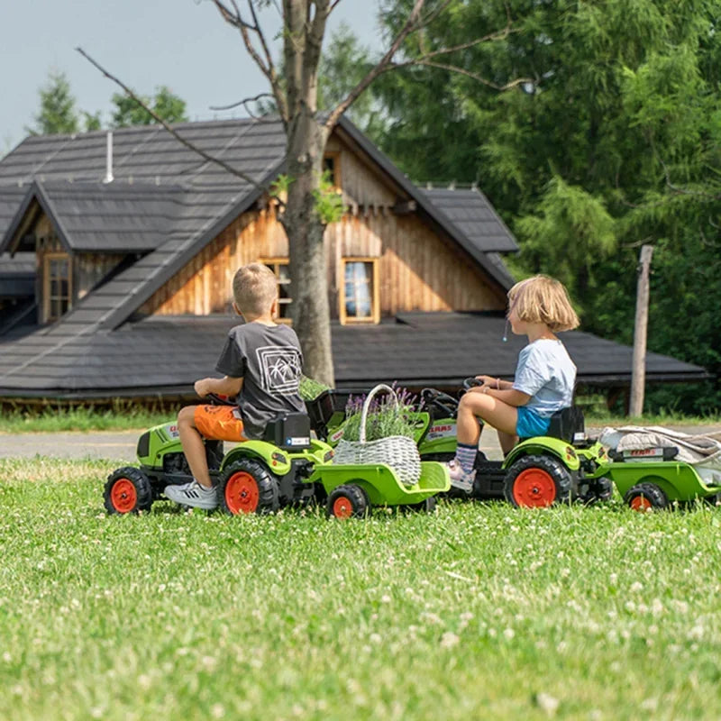 Falk Traktor Claas z przyczepą na zabawę w piaskownicy dla dzieci - zabawki-dla-dziewczynki