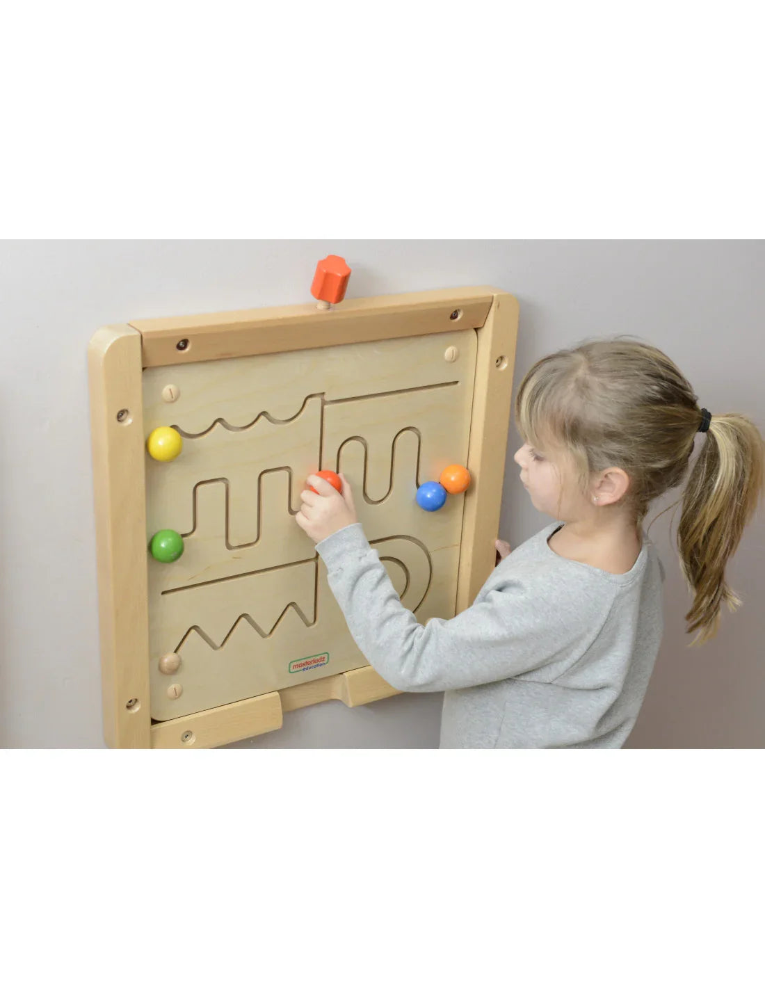 Zabawka Montessori labirynt edukacyjny wspierający rozwój dziecka  - zabawki-dla-dziewczynki