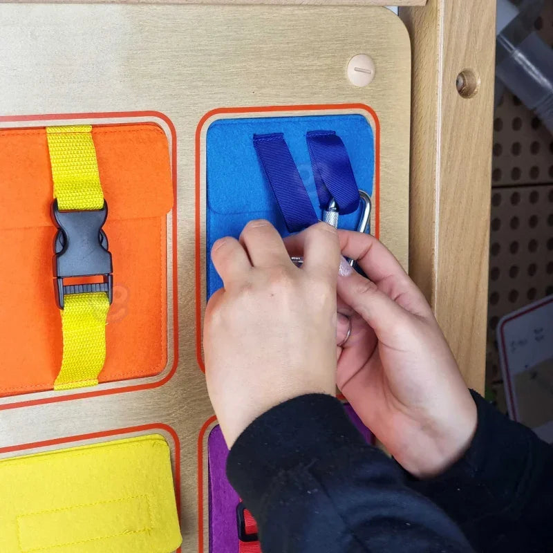 Tablica manipulacyjna MASTERKIDZ ścienna kreatywna zabawa dla dzieci - zabawki-dla-dziewczynki