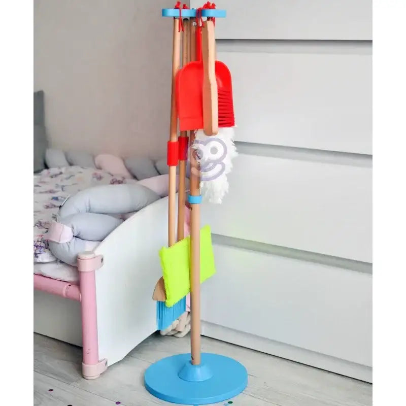 Drewniany zestaw TOOKY TOY sprzątanie dla dzieci - zabawki-dla-dziewczynki