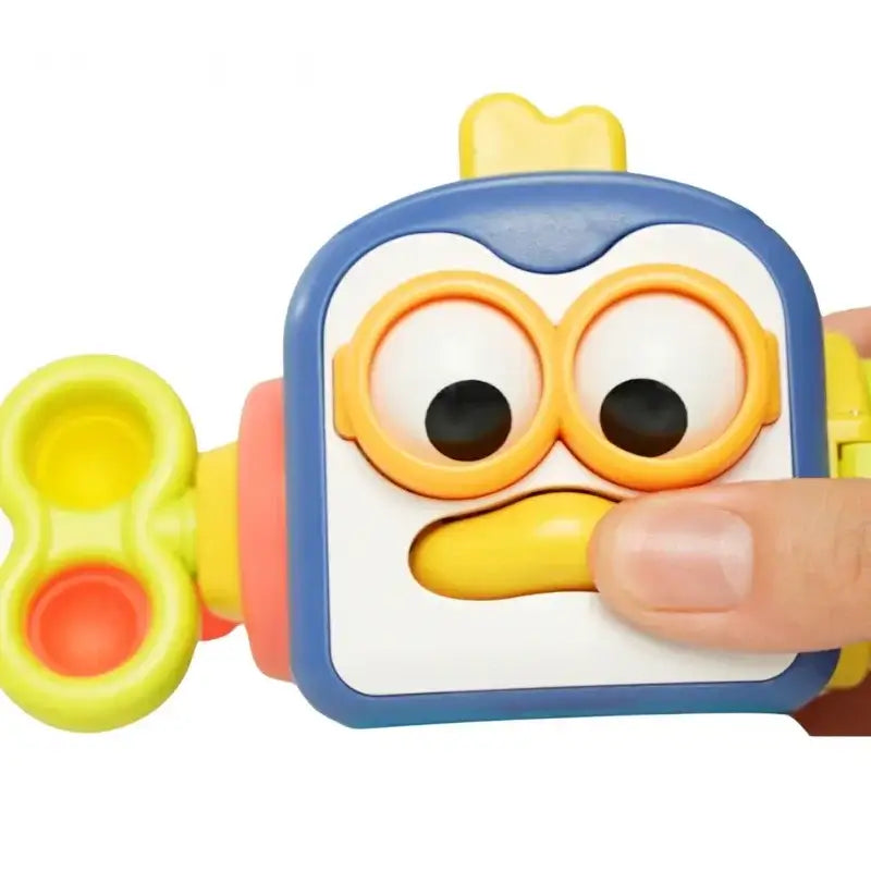 Pingwinek Montessori WOOPIE piłka sensoryczna dla maluchów  - zabawki-dla-dziewczynki