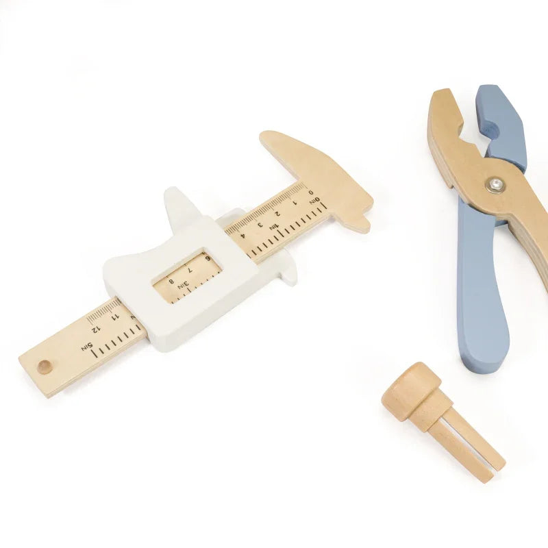 CLASSIC WORLD Drewniany Warsztat Narzędziowy z Tablicą Kredową 27 el. - zabawki-dla-dziewczynki