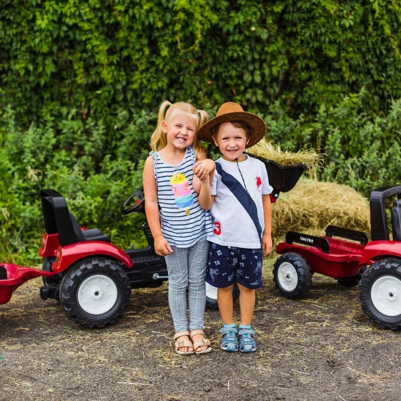 Traktor Valtra FALK dla dzieci od 3 lat z przyczepką - zabawki-dla-dziewczynki