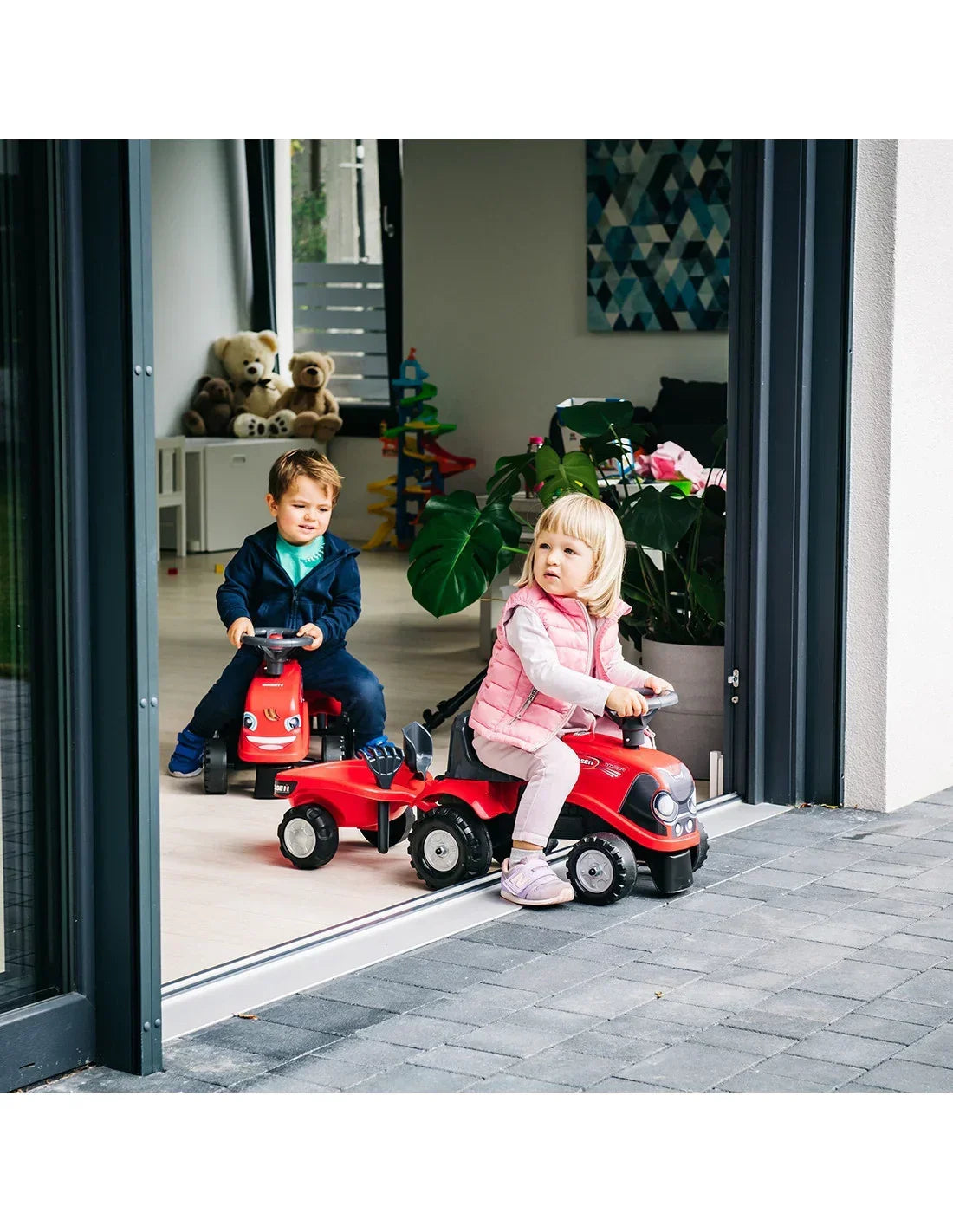 Traktorek Baby CASE IH z przyczepką - zabawki-dla-dziewczynki