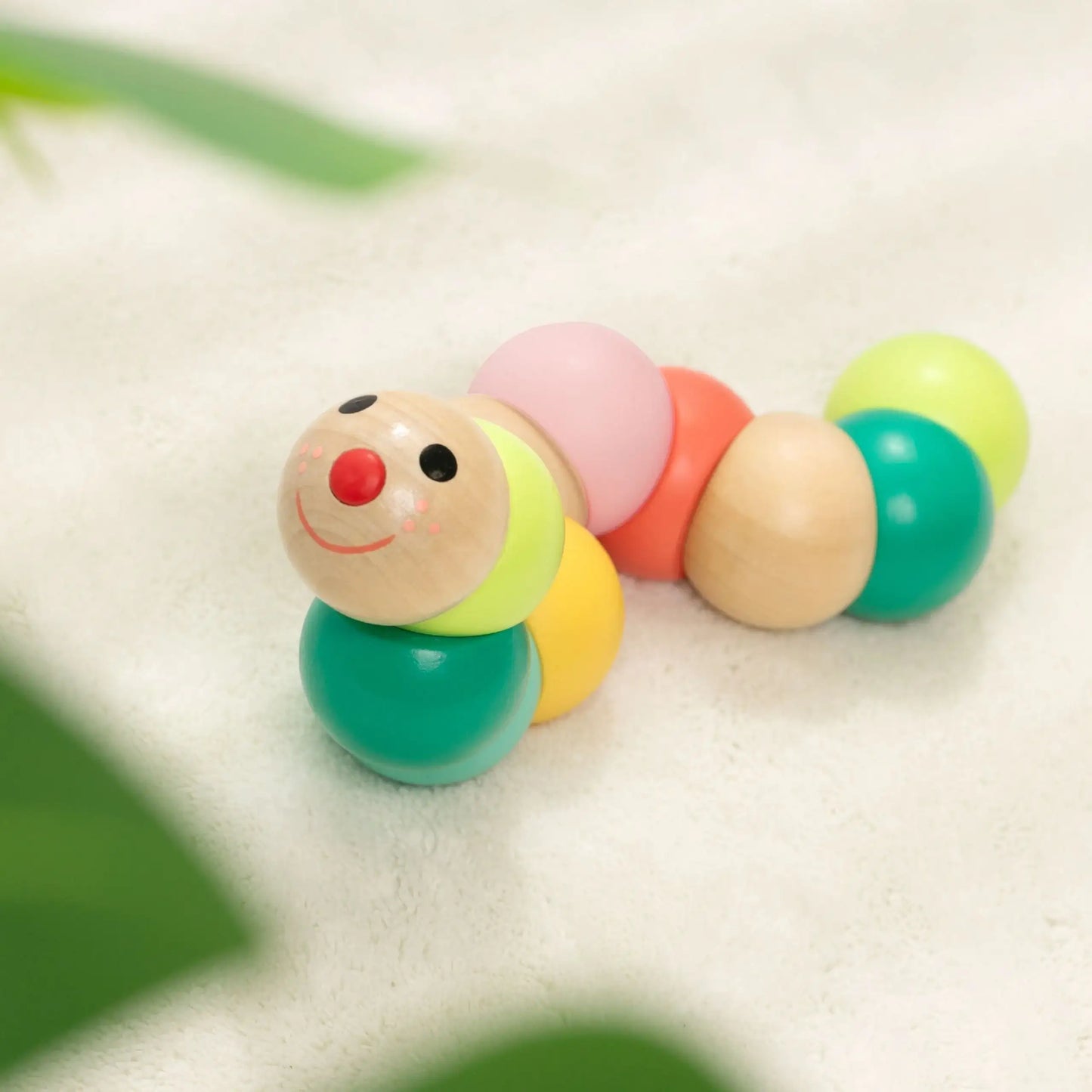 Drewniana gąsienica sensoryczna Classic World dla dzieci