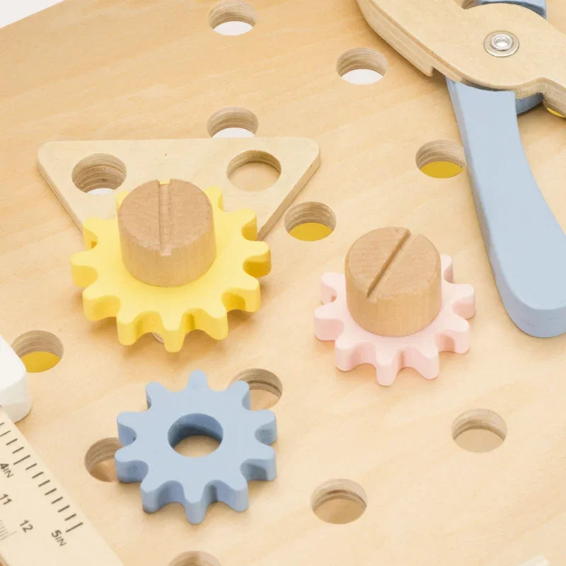 CLASSIC WORLD Drewniany Warsztat Narzędziowy z Tablicą Kredową 27 el. - zabawki-dla-dziewczynki