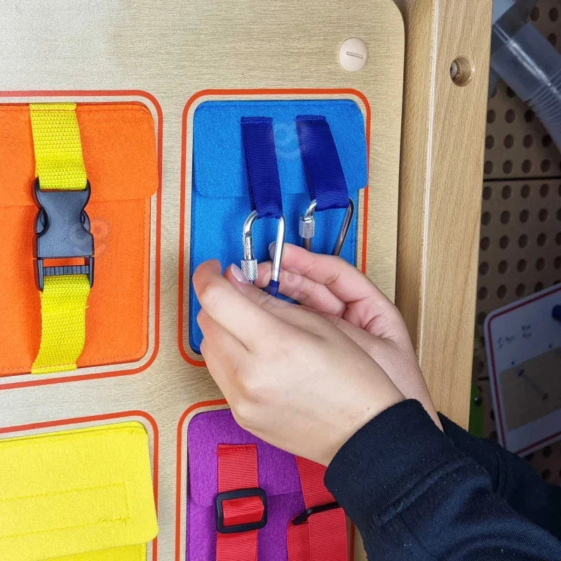 Drewniana tablica MASTERKIDZ flex rozwój zdolności manualnych dzieci - zabawki-dla-dziewczynki