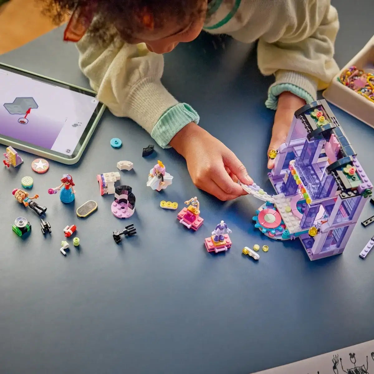 LEGO Friends 42685 Pokaz mody Heartlake zestaw do zabawy - zabawki-dla-dziewczynki