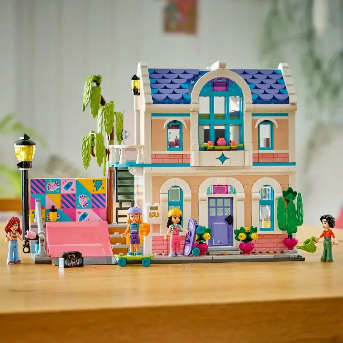LEGO Friends 42687 Dom rodzinny Liann edukacyjny zestaw klocków  - zabawki-dla-dziewczynki
