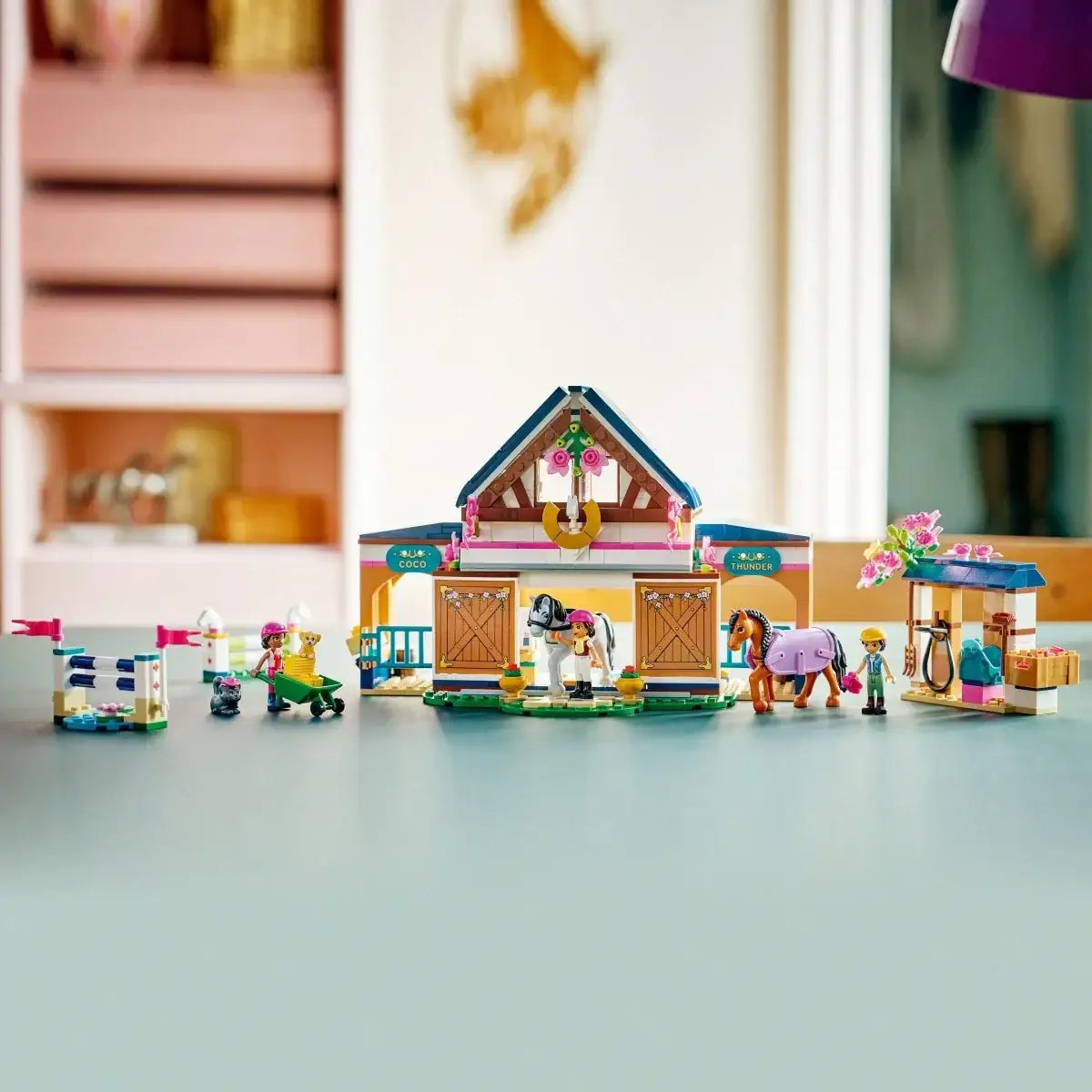 Klocki LEGO Friends 42688 szkółka jeździecka - zabawki-dla-dziewczynki
