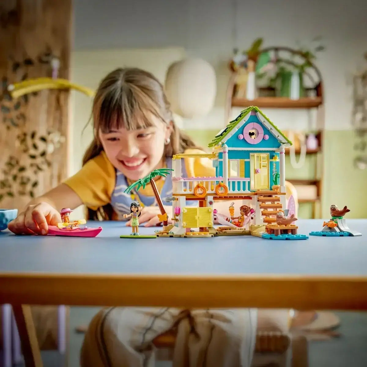 Kreatywna zabawa z LEGO Friends 42699 Domek na plaży z fokami dla dzieci - zabawki-dla-dziewczynki