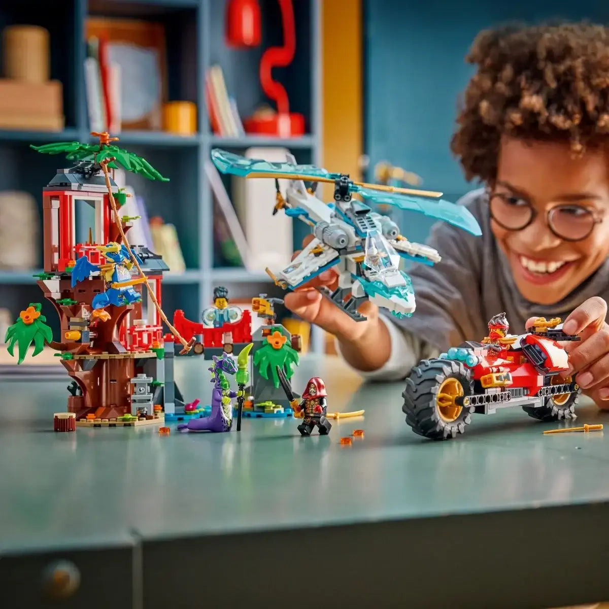 LEGO Ninjago pojazdy ninja i baza w drzewie