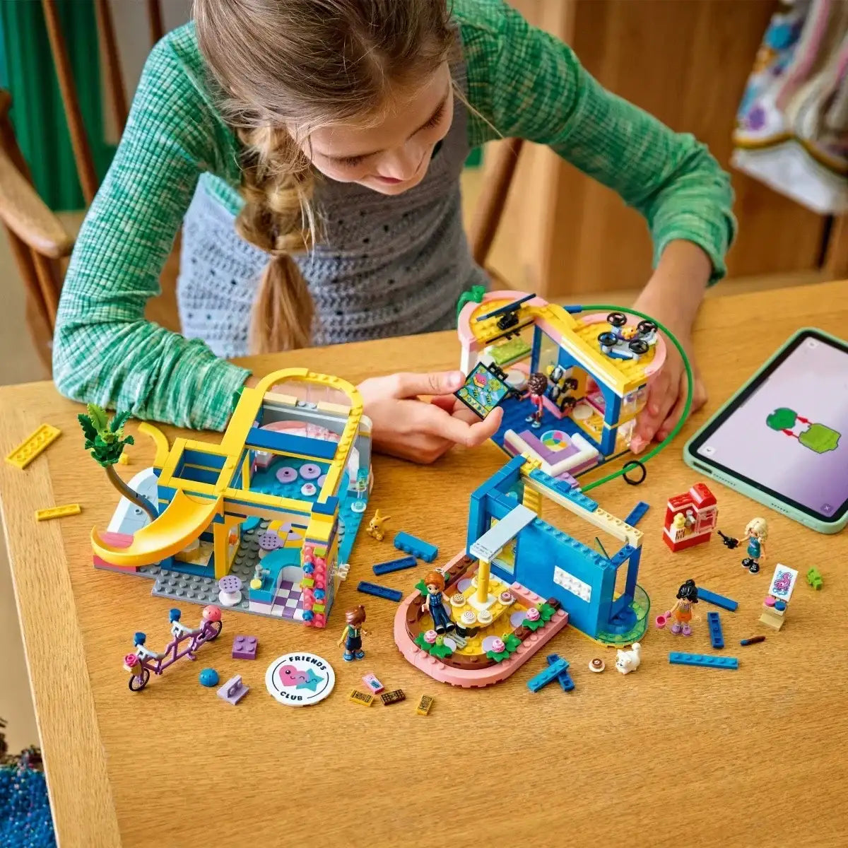 Domek klubu przyjaciół LEGO Friends 42689 zestaw dla dziewczynek - zabawki-dla-dziewczynki