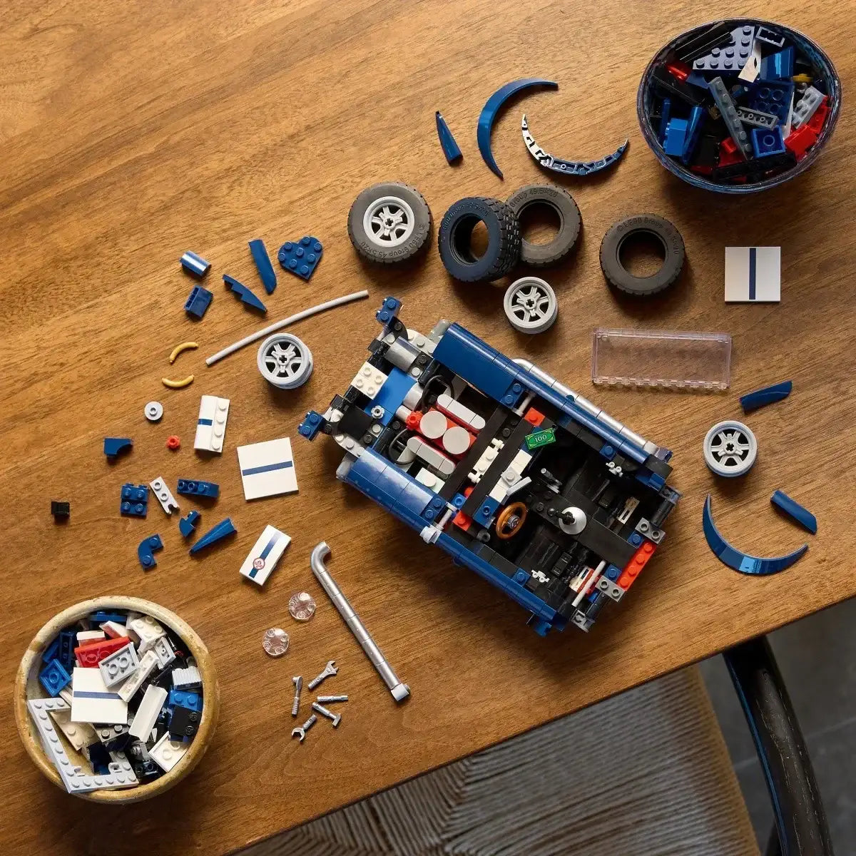Kolekcjonerski model LEGO samochodu Shelby Cobra 427 S/C niebieski - zabawki-dla-dziewczynki