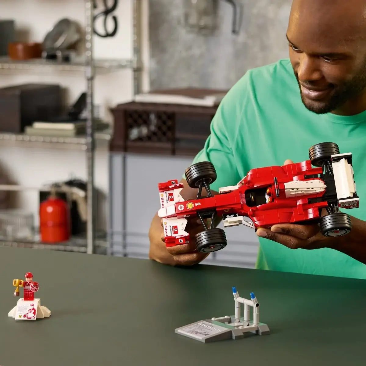 LEGO 11375 Ferrari F2004 – zestaw kolekcjonerski