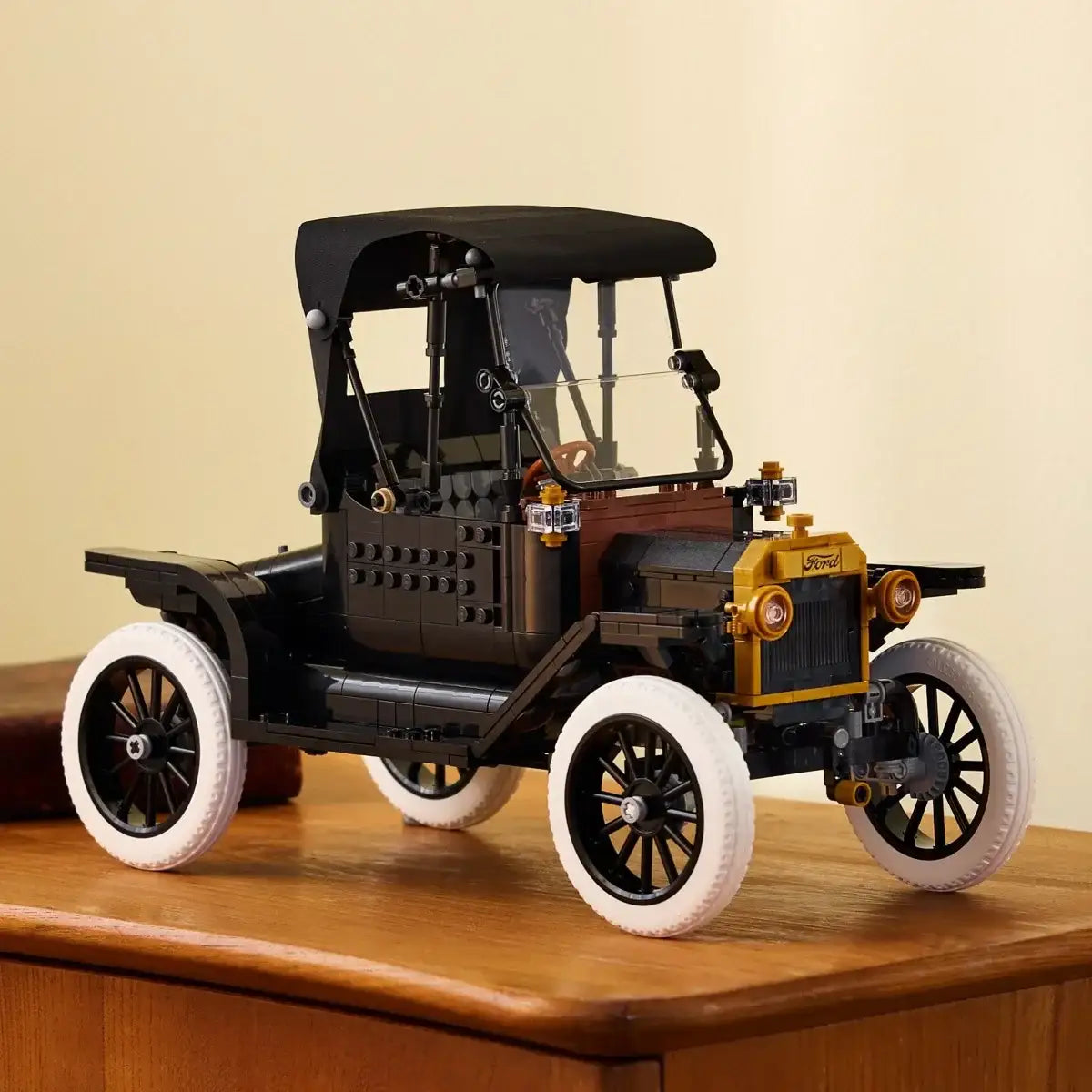 Klocki LEGO Icons Ford Model T 1060 elementów klasyczny samochód - zabawki-dla-dziewczynki.com