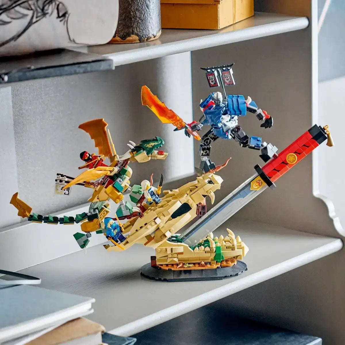 LEGO Ninjago Bitwa o Smocze Ostrze z figurkami bohaterów