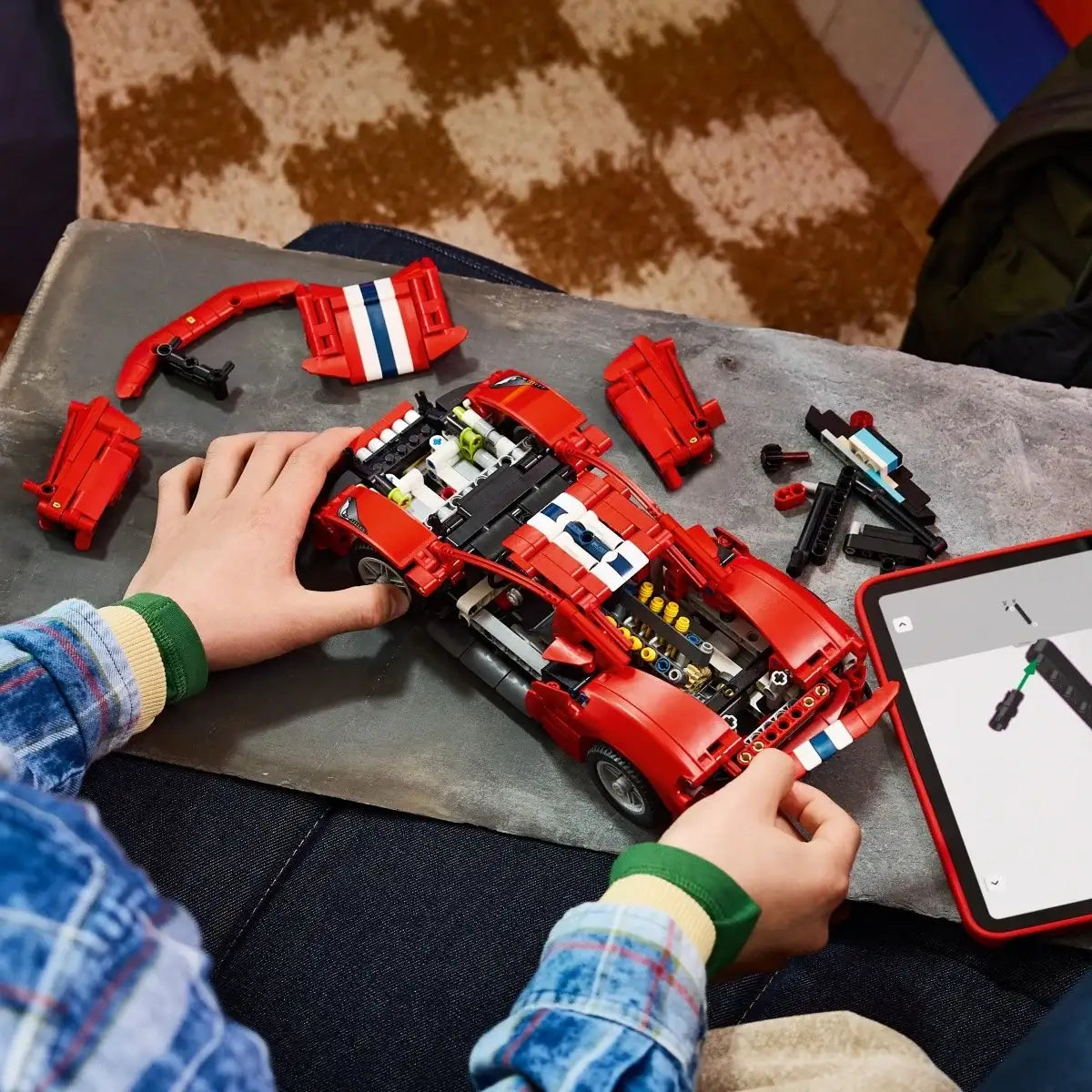 LEGO Ferrari 488 Pista z klocków dla dzieci od 9 lat