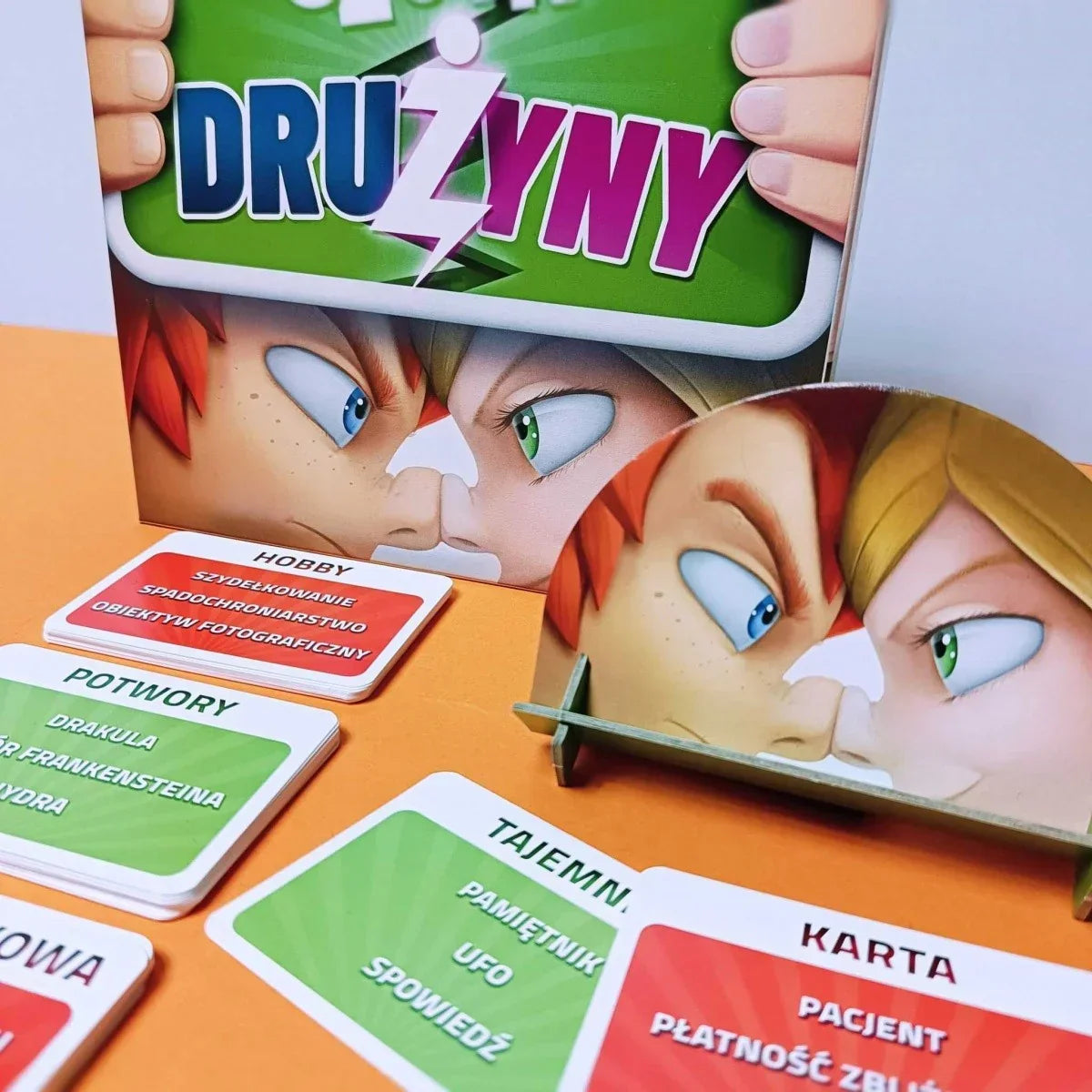 Gra karciana Portal Games Czółko Drużyny szybka rozgrywka - zabawki-dla-dziewczynki