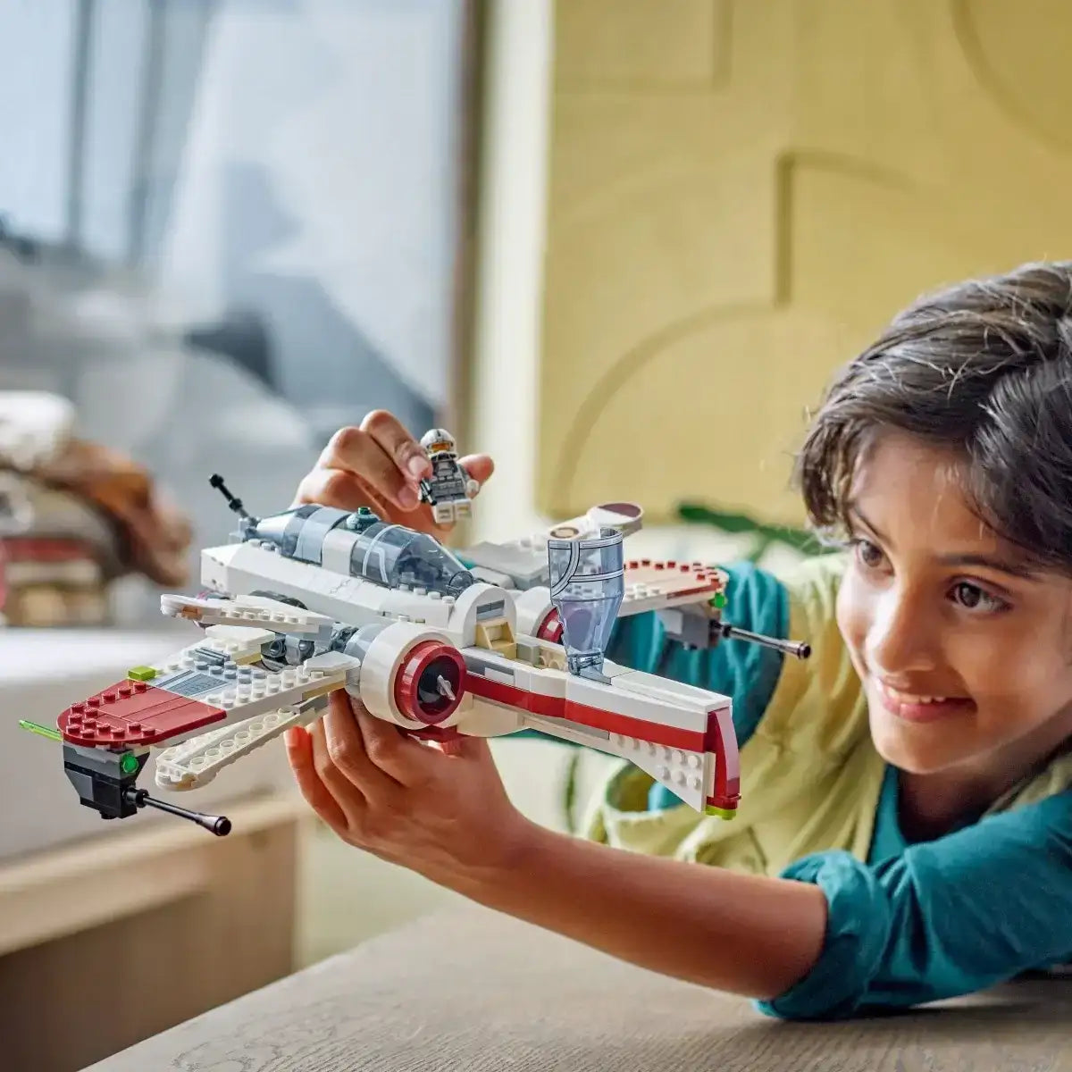 LEGO Star Wars ARC-170 – statek kosmiczny Republiki do ekspozycji i zabawy
