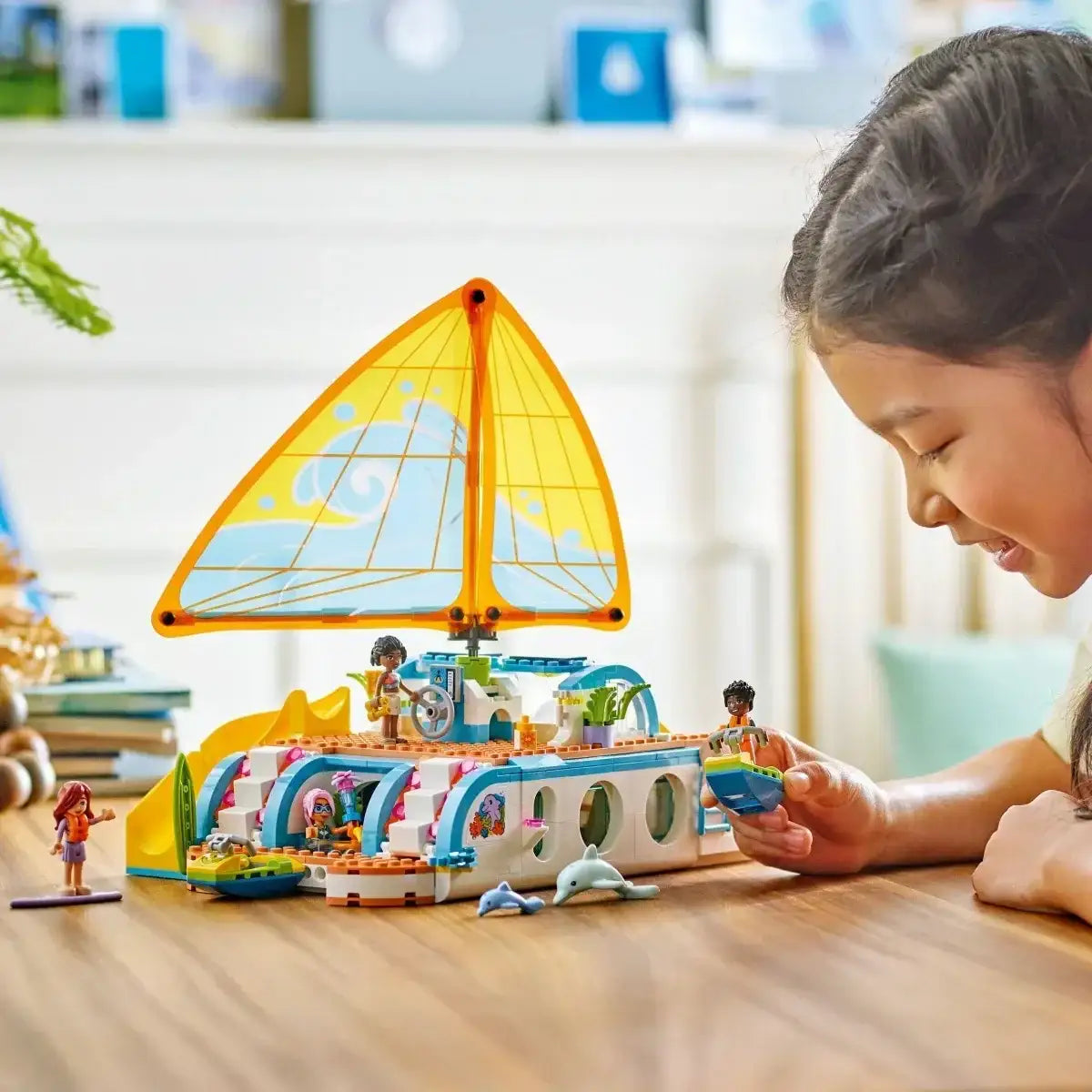 Kolorowa łódź LEGO Friends z postaciami i detalami - zabawki-dla-dziewczynki