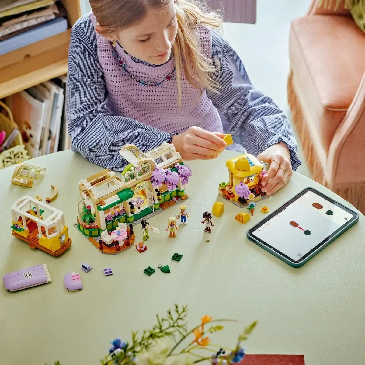 LEGO Friends Zielona kawiarnia i kwiaciarnia rozwija wyobraźnię dziecka - zabawki-dla-dziewczynki