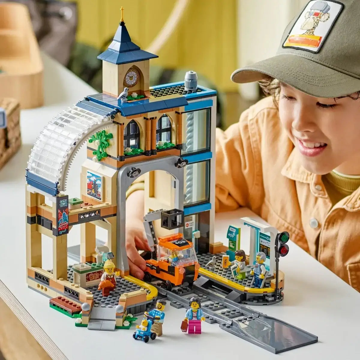 Centralny dworzec kolejowy LEGO City zabawka edukacyjna - zabawki-dla-dziewczynki