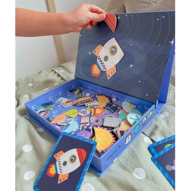 Edukacyjna układanka TOOKY TOY magnetyczna kosmos puzzle - zabawki-dla-dziewczynki