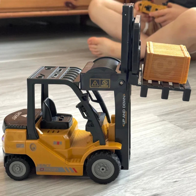 WOOPIE Zdalnie Sterowany Wózek Widłowy 2w1 Dźwig RC - Skala 1:24 - zabawki-dla-dziewczynki