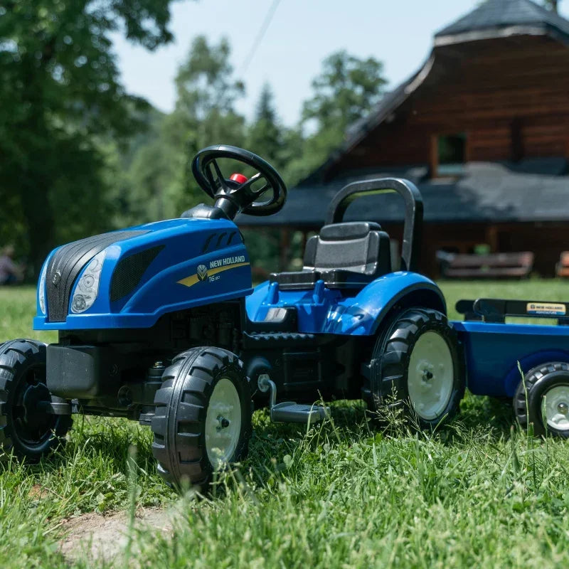 Traktor FALK New Holland do zabawy na dworze - zabawki-dla-dziewczynki