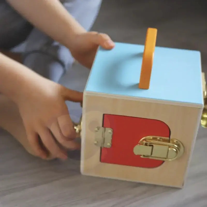 Tooky Toy Edukacyjne Pudełko Montessori Układanka Liczydło Tablica Pogody 6w1 od 3 Lat - zabawki-dla-dziewczynki