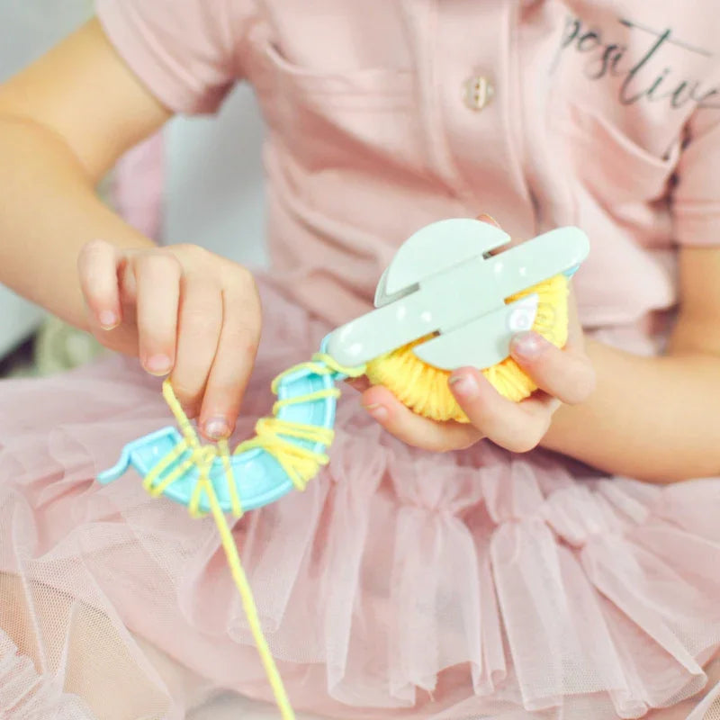 WOOPIE ART&FUN Zestaw Kreatywny Zrób Potworka Monster Pom - zabawki-dla-dziewczynki